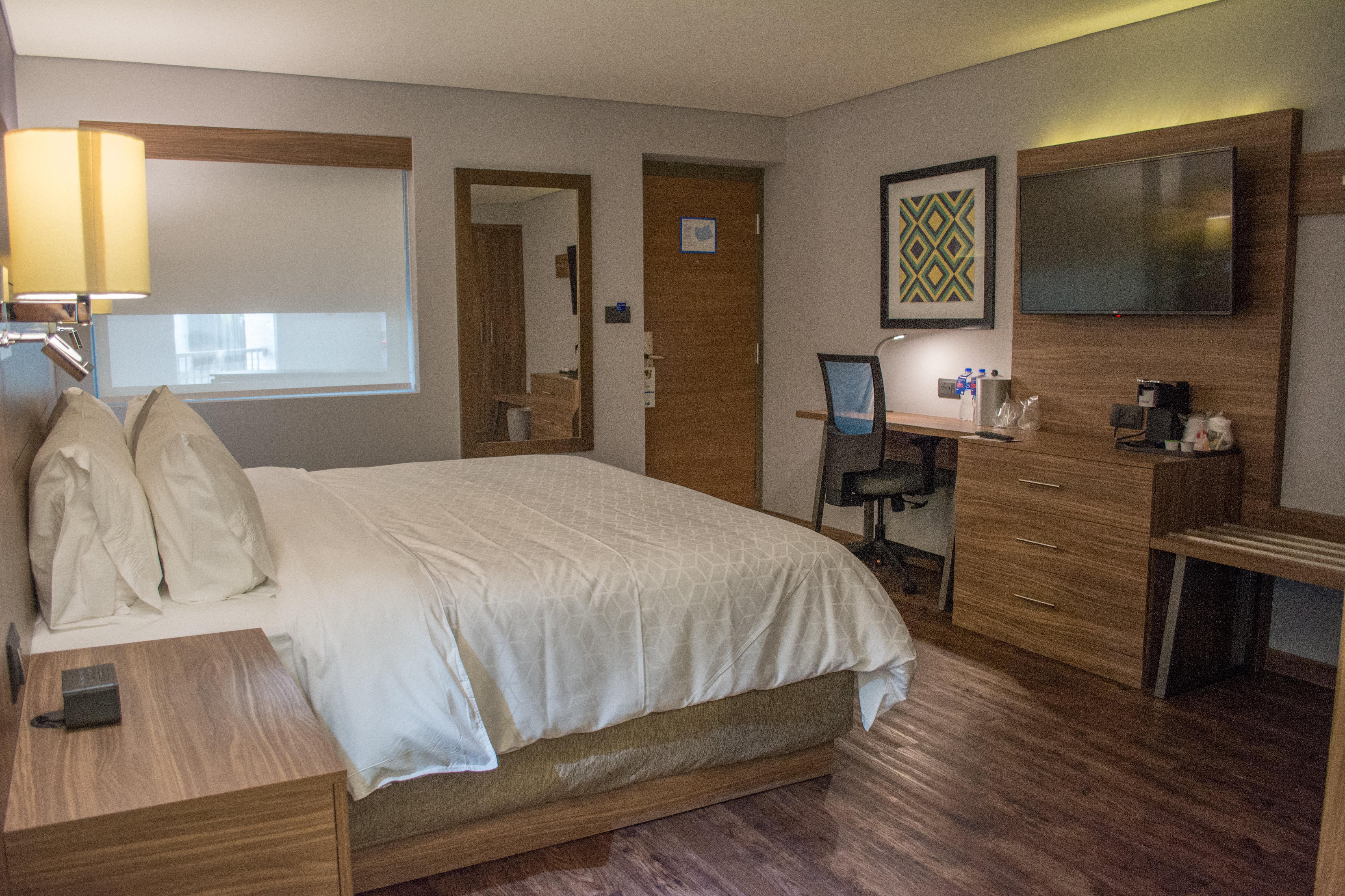 Holiday Inn Express Morelia By Ihg Exterior foto