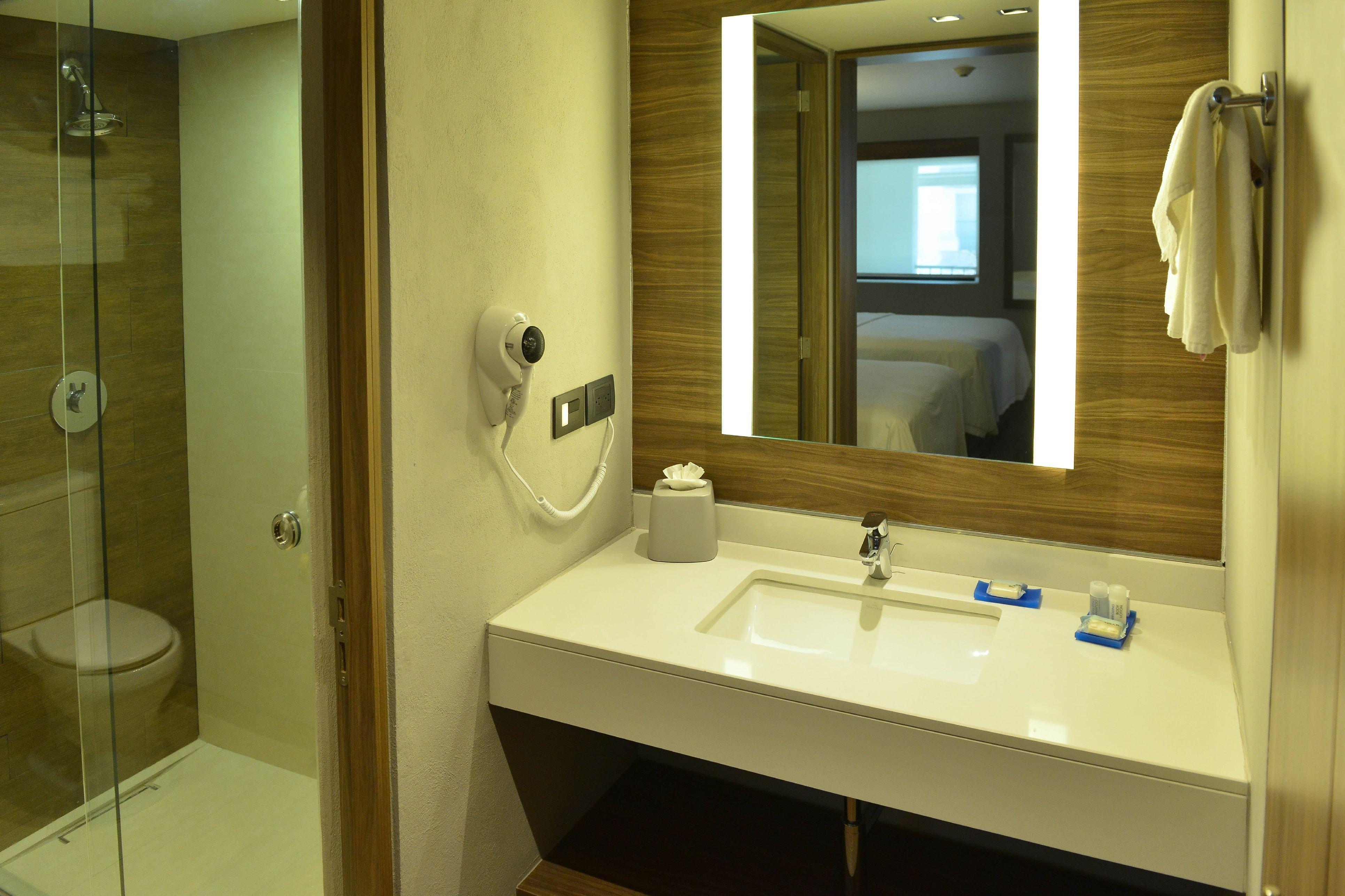 Holiday Inn Express Morelia By Ihg Exterior foto