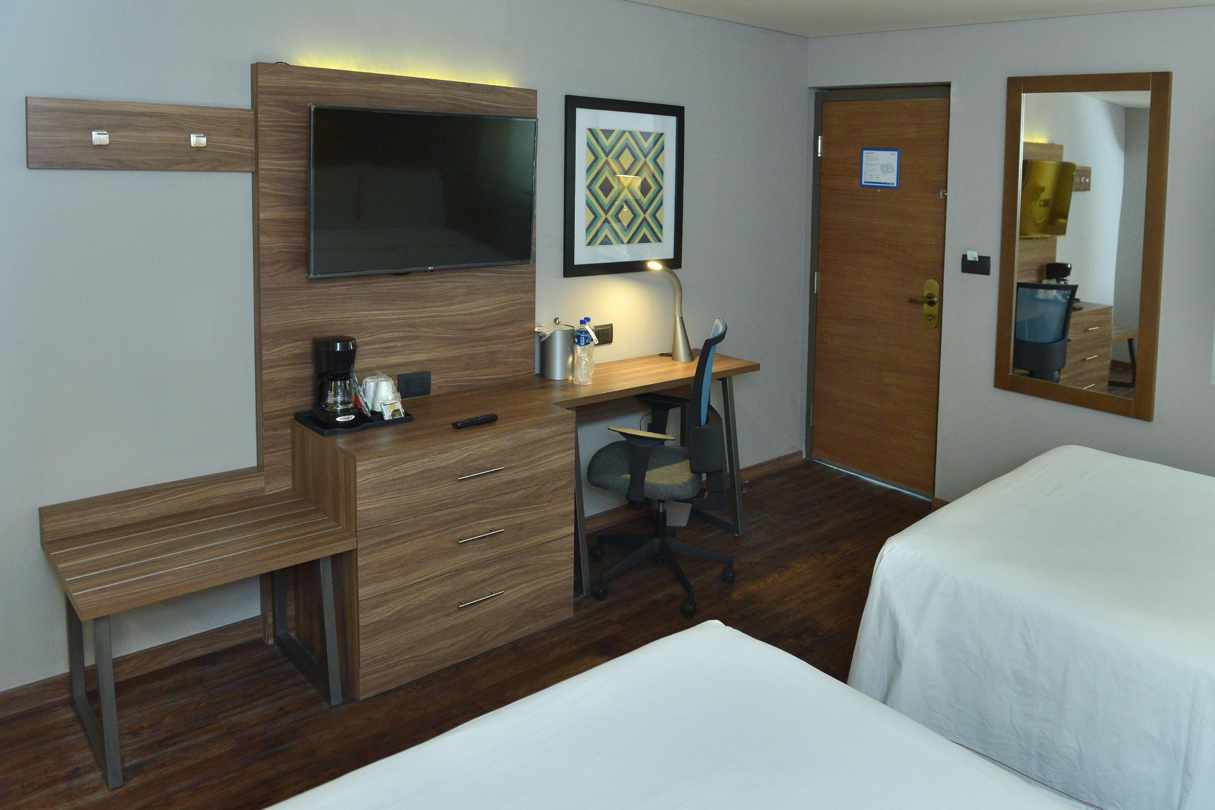Holiday Inn Express Morelia By Ihg Exterior foto