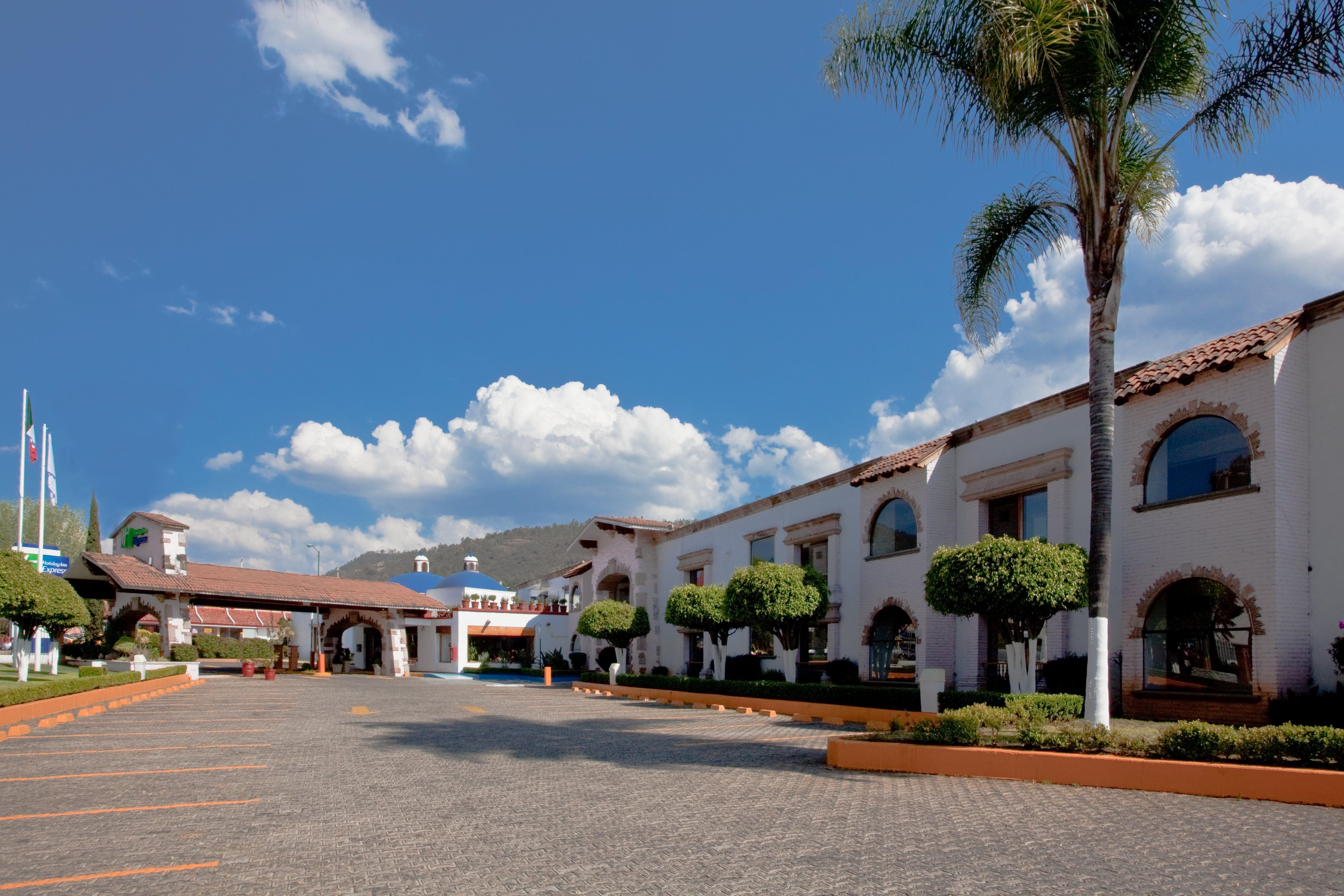 Holiday Inn Express Morelia By Ihg Exterior foto